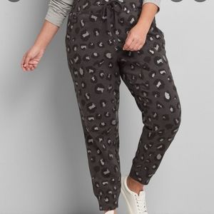 PLUS LIVI Metro Jogger Pant - Metallic Animal Print French Terry